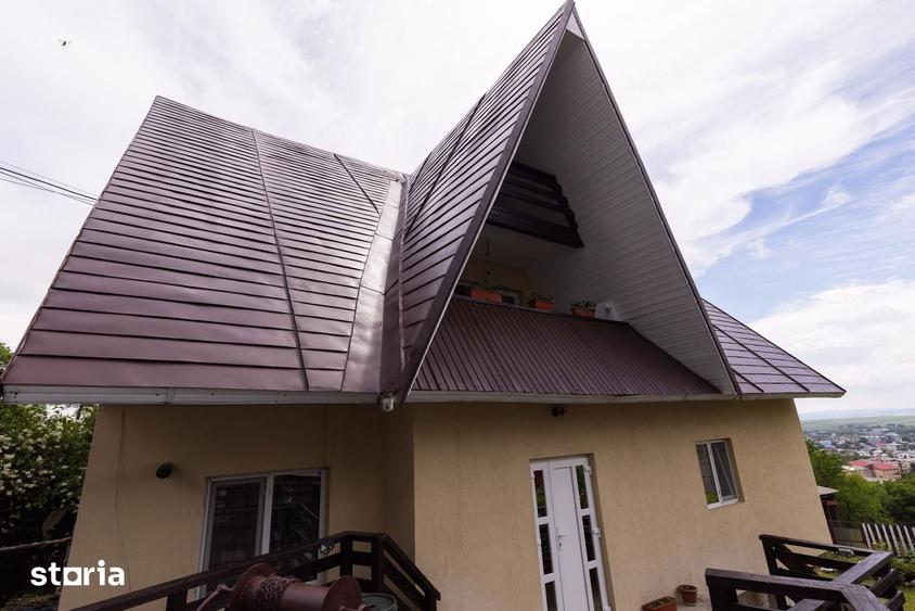 Casă cu 5 camere cu Teren 520 Mp în Central