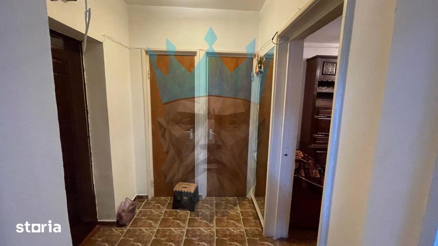 Apartament cu 3 camere, mobilat în Drumul Taberei
