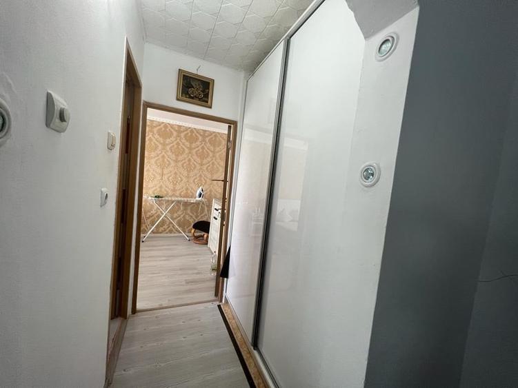 Apartament cu 2 camere semidecomandat în 6 Vânători