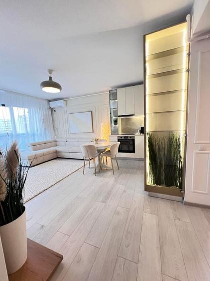 Apartament cu 2 camere decomandat în Exterior Vest
