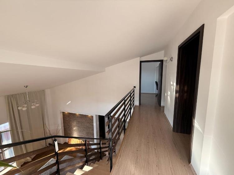 Apartament cu 3 camere decomandat, mobilat în Bragadiru