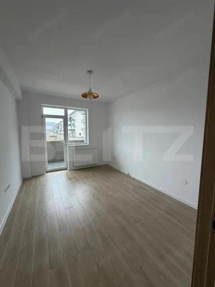 Spatiul comercial, 52 mp, parcare, zona Terra - 1