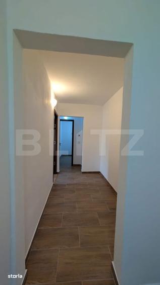 Spatiu comercial cu 2 Intrari Stradale, 70 mp, zona Micro 11 - 3