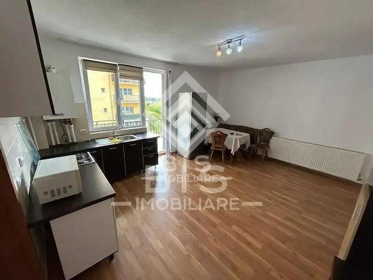 Apartament - 3 camere de Inchiriat - Zona Subcetate - 2
