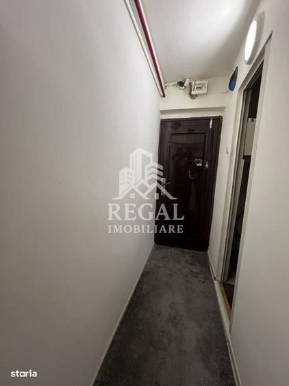 Garsoniera de vanzare zona Micro 7, demisol - 4