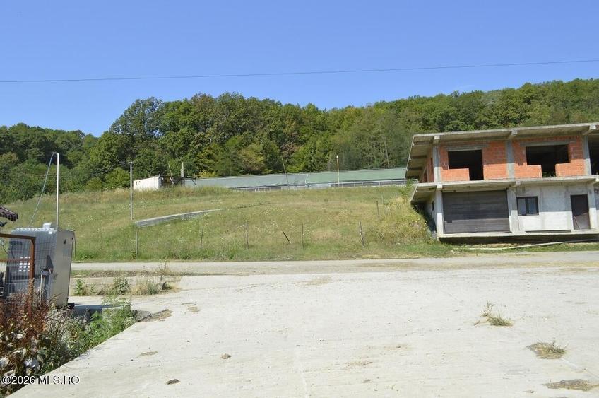 Bogati - Glimbocel, Ferma Zootehnica, Cladiri 1996 mp, Teren 4.89 ha - 31