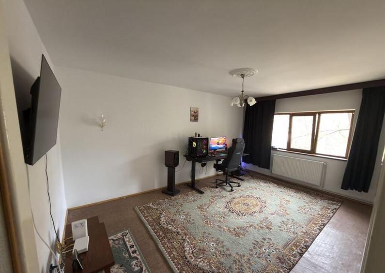 Apartament 3 cam dec Piata Centrala,et 2 - 1