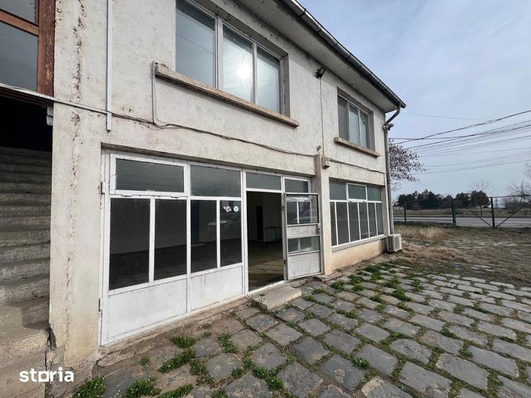 Spațiu comercial, de 1,300 mp, în Central