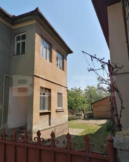 Casa de vanzare, 6 camere, 140 mp, zona 14 Mai - 2