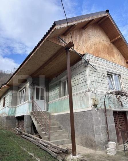 Casa cu 3 camere, zona Isvarna - 9