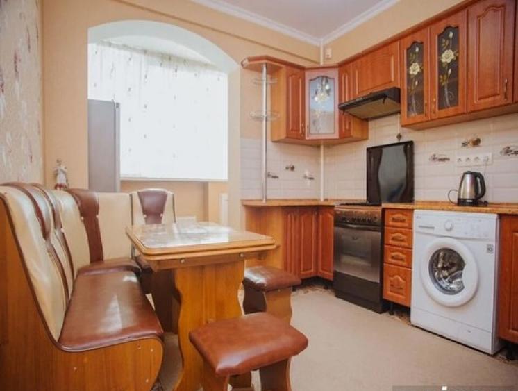 1 camera in zona Unirii - 1