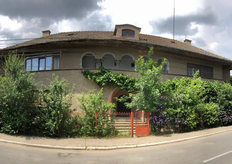 Apartament 3 camere de vanzare la casa str.Vasile Goldis - 1