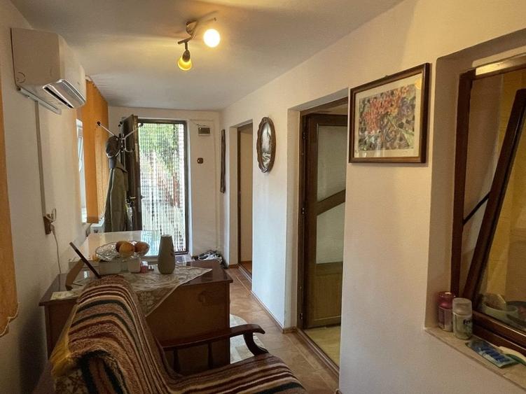 Casa traditionala, 106 mp., Teren 2227, D = 20 m + GARAJ, Clocociov - 17