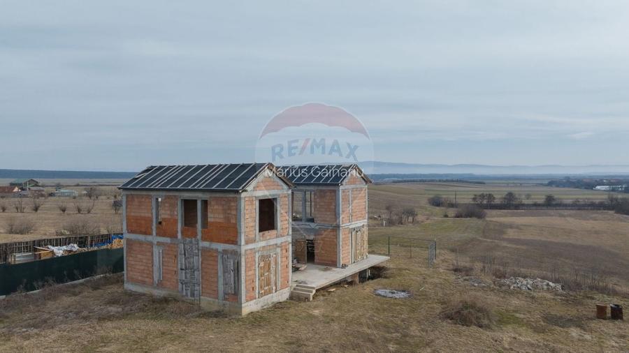 COMISION 0% Casa Individuala La Rosu cu teren de 4000 mp in Crizbav COMISION 0% Casa Individuala La Rosu cu teren de 4000 mp in Crizbav