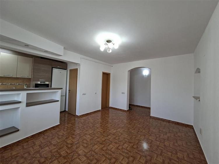 Apartament modern 4 camere 2 balcoane 2 bai garaj Zona Strand - 5