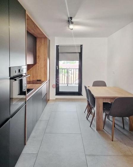 Suprafata Generoasa, Prima Inchiriere - 9