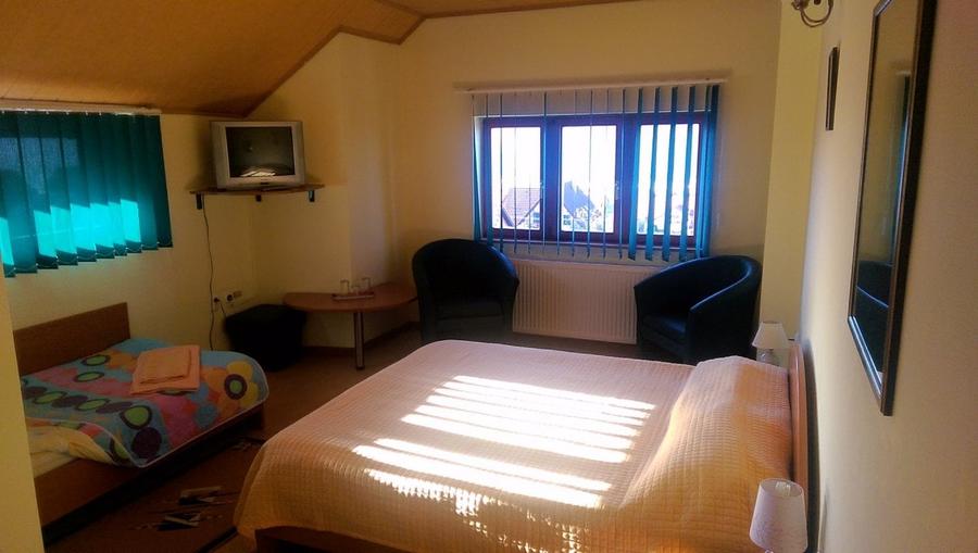 PENSIUNE DE VANZARE - 8