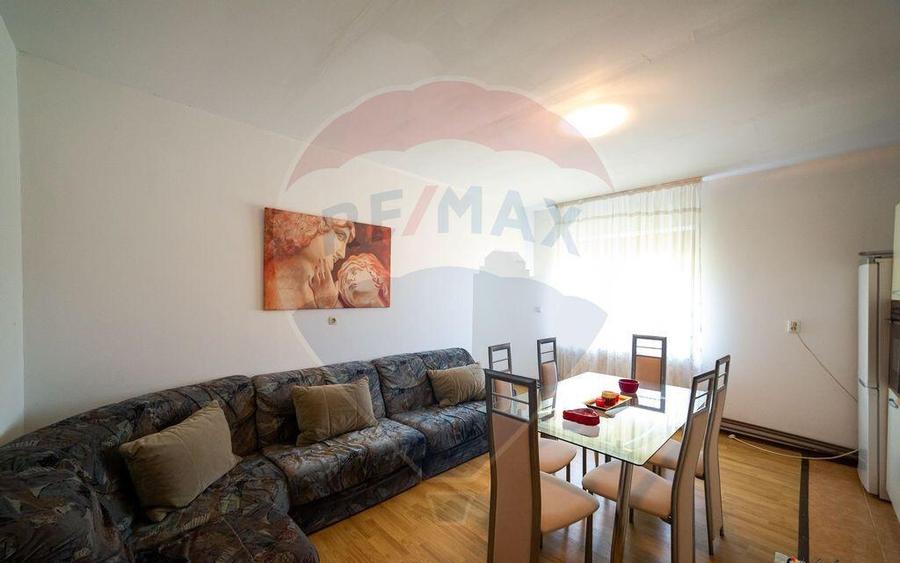 Casa cu 3 apartamente, piscina ?i 1000 mp teren, vanz... - 4