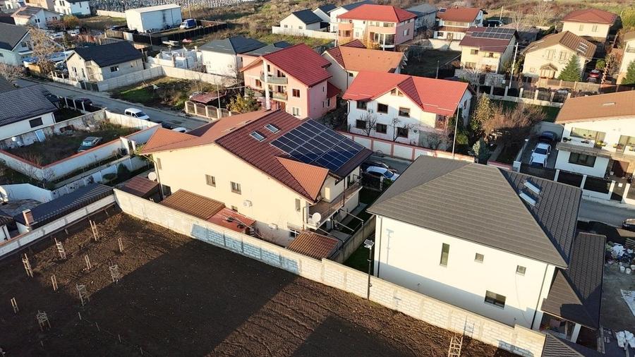 Casă cu 6 camere cu Teren 400 Mp în Pantelimon