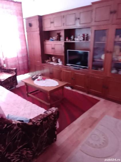 Apartament cu 3 camere în Gogoșu
