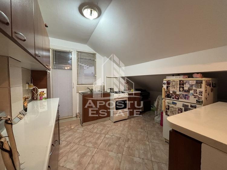 Apartament cu 3 camere in zona Shopping City, centrala termica - 3