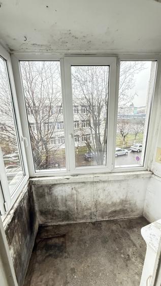 DECEBAL 2camere decomandate, clasic, etaj2! - 4