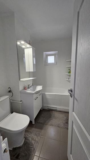 Apartament 3 camere, decomandat, Soarelui, etaj intermediar - 7