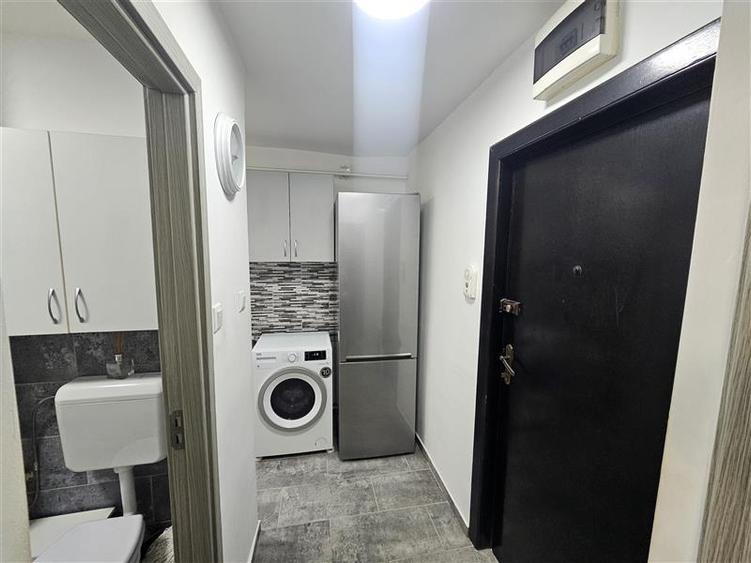 Resita, Garsoniera, Renovata, Mobilata+Utilata, Et. 2, Micro 4 - 12