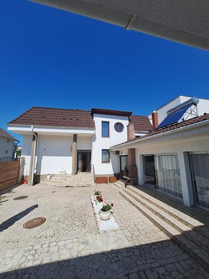 Vilă in Băile 1 Mai - 10