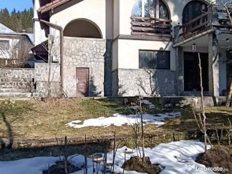 Casa cocheta cu panorama de vis catre mun?ii Bucegi Col?ii morarului - 11