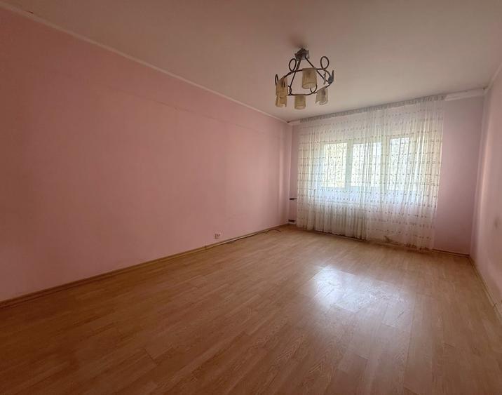 Apartament 2 camere decomandat Etaj 1 Militari, Aleea Aleșd Bloc 1981 De renovat - 1