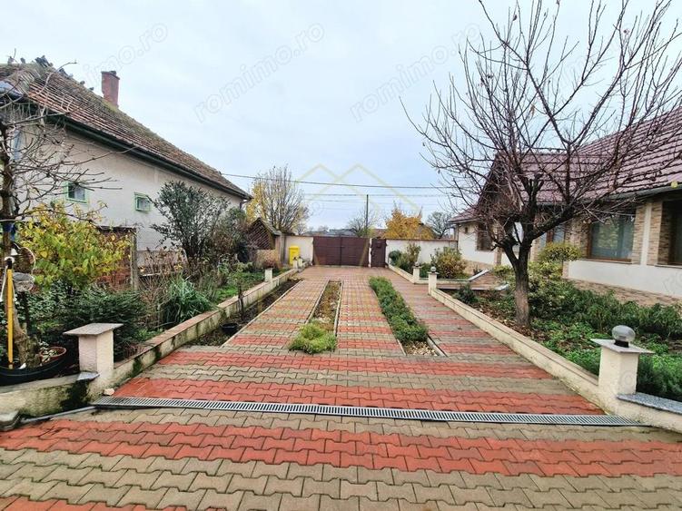 Casa individuala spatioasa, renovata total pe parter I Recas | COM 0% - 13