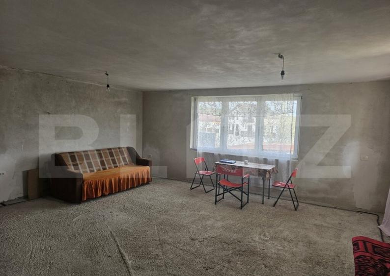 Casa la rosu/semifinisata, P+E, 139 mp utili, 523 mp teren, - 2