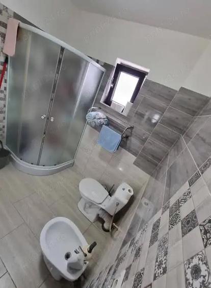 A 35 Proprietarul vinde casa amenajata ,mobilata ,utilata ,nou , Margineni Bacau, 90 mp cu teren - 5