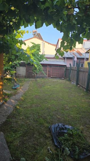 Inchiriez casa cu curte in Centrul Ploiestiului - 2