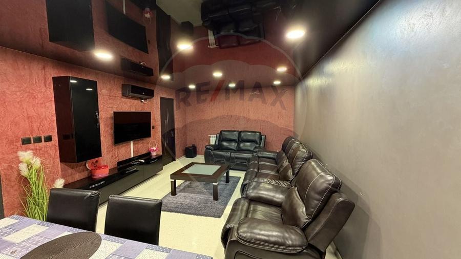 Casa / Vila cu 3 camere de inchiriat in zona Bd. Cosbuc - Galati - 1