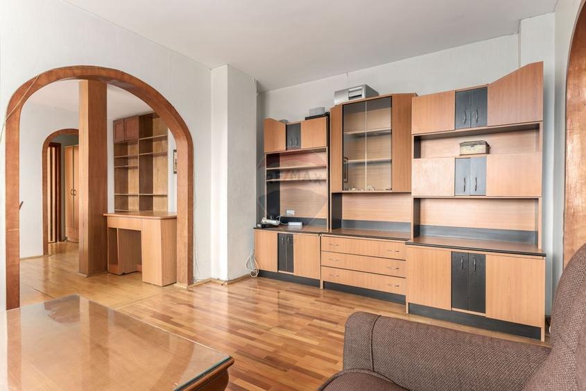 Apartament cu 5 camere de vânzare P-ta Victoriei Veronica Micle - 4