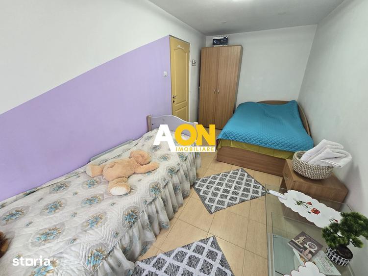 Apartament cu 3 camere decomandat în Cetate
