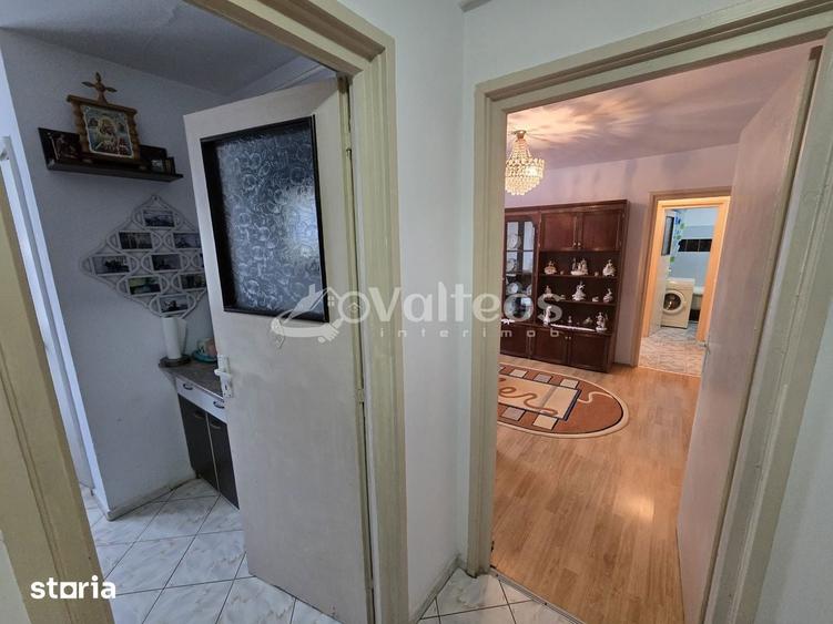 Re?i?a, apartament 2 camere, 56 mp, zona Universitate - 7