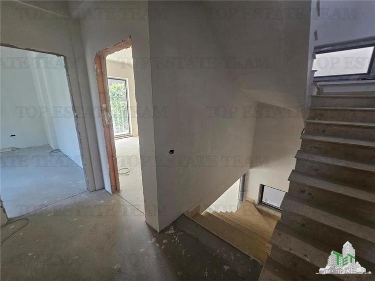 Vila noua 4 camere de vanzare metrou Pacii-sector 6 - 7