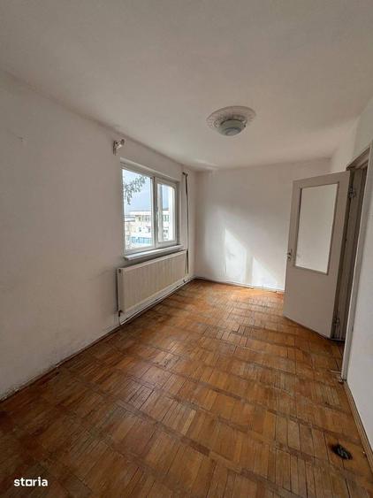 De vanzare apartament cu 2 camere ?i balcon, zona linistita 33.000e - 4