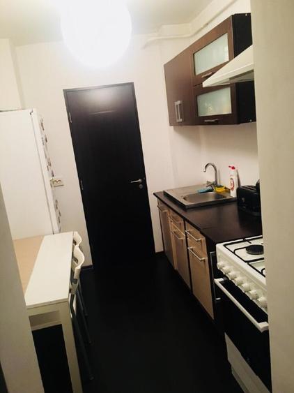 De închiriat apartament cu 2 camere situat în zona parcului "Năvodari" și a "Par - 3