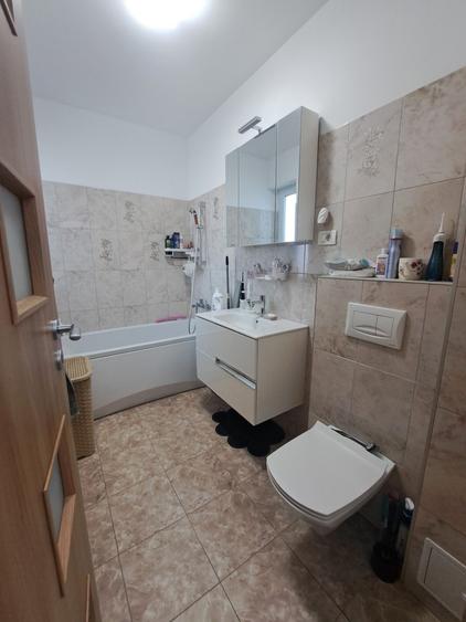 Bloc nou,  apartament cu parcare - 4