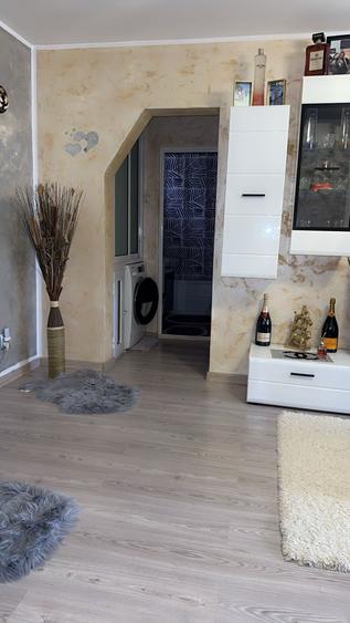 De vânzare – Apartament 3 camere, Micro 17 - 7