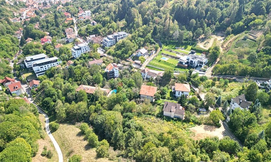 Teren intravilan zona Schei - 1