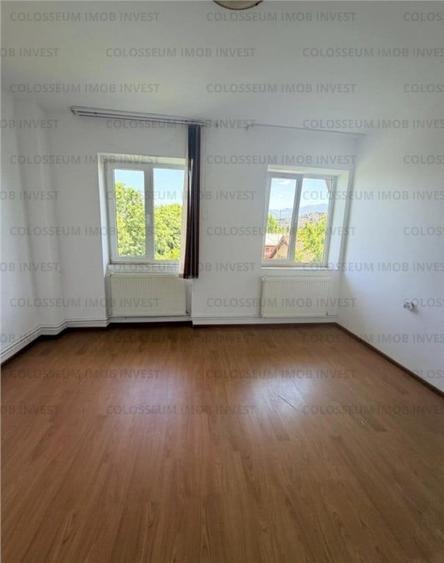 Apartament cu 2 camere decomandat în Centrul Civic