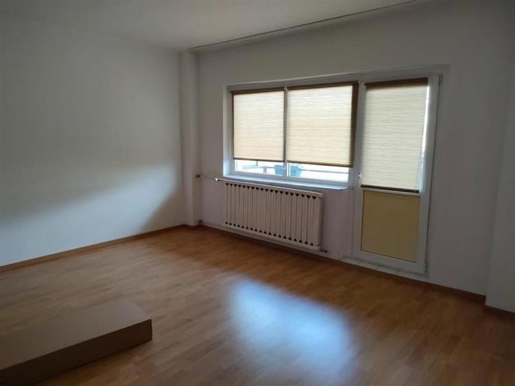 Apartament 3 camere/2 bai cu centrala proprie zona Mihai Bravu - 1
