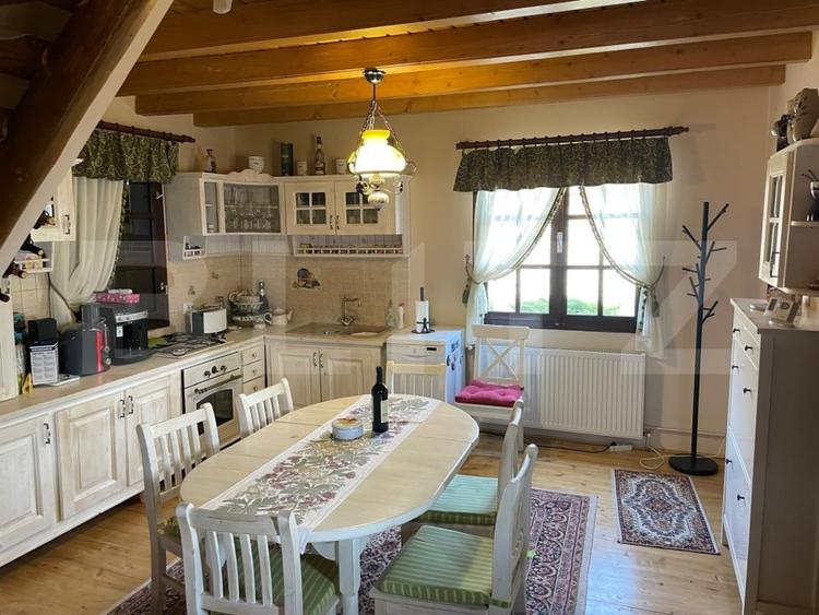 Cabana deosebita in Campenesti - un refugiu modern cu priveliște superbă la lac - 4