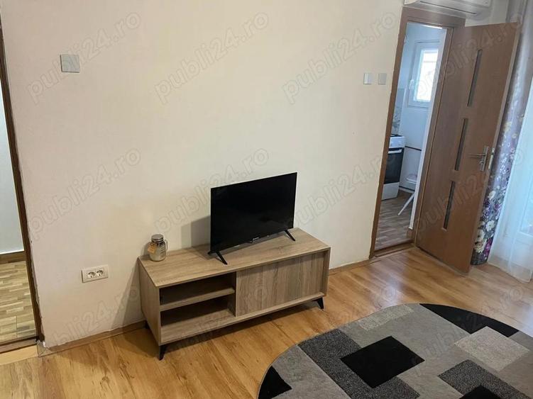 Garsoniera de vanzare Confectii vizavi de Campus UAV Goldis - 6