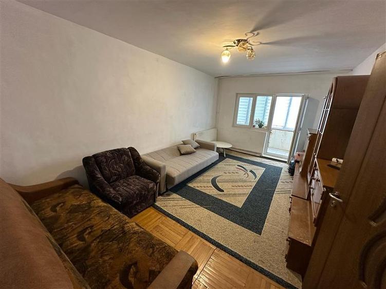 Resita, Apt.2 cam.Cf.1, Decom., Lunca - 1